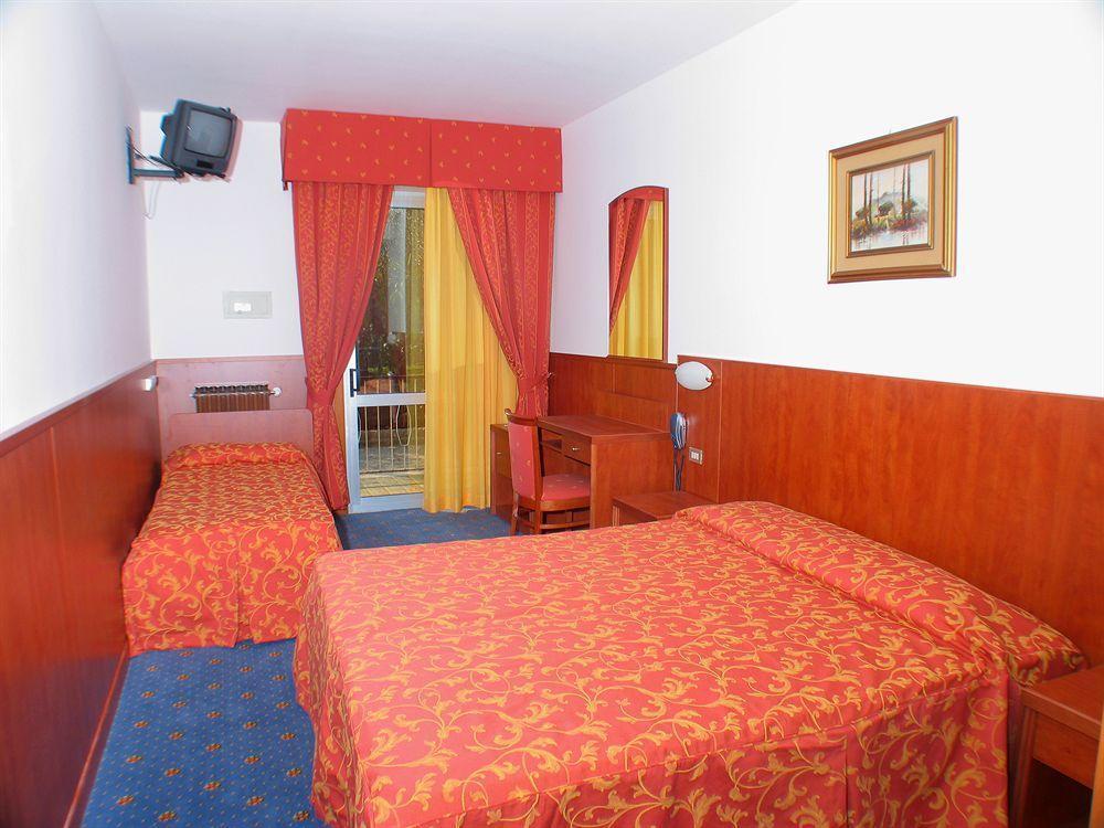 Hotel Garden Limone sul Garda Exterior photo