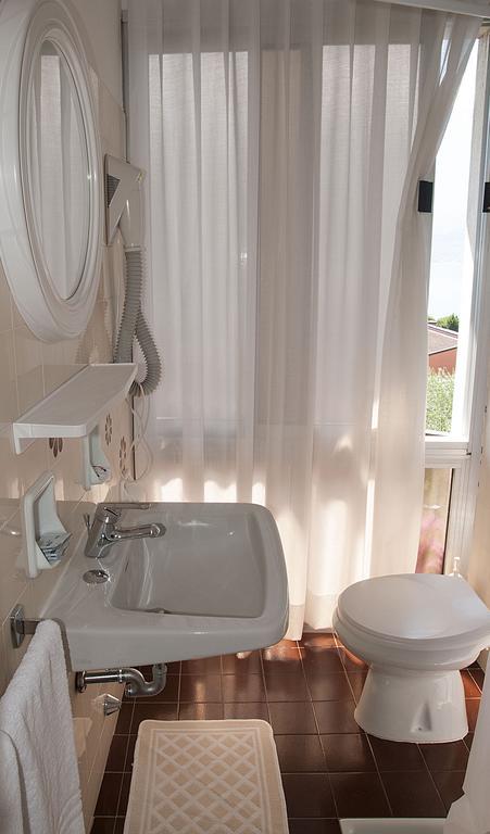 Hotel Garden Limone sul Garda Room photo